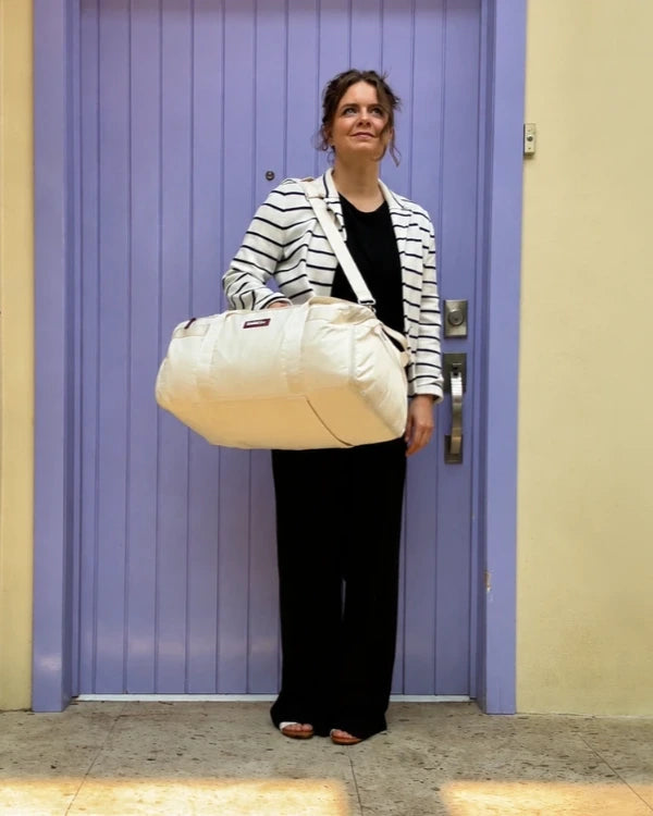 Traveler using one JenniBag